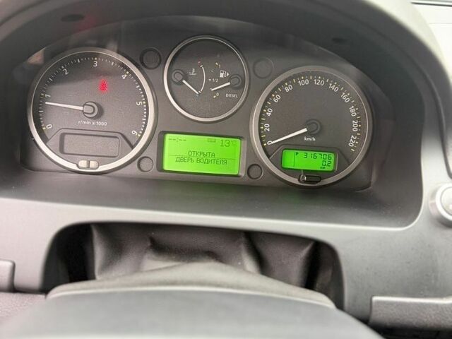 Білий Ленд Ровер Freelander, об'ємом двигуна 2.2 л та пробігом 316 тис. км за 7500 $, фото 6 на Automoto.ua