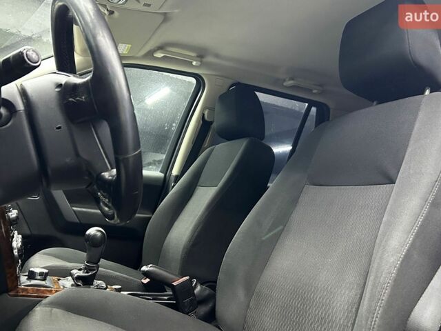 Білий Ленд Ровер Freelander, об'ємом двигуна 2.18 л та пробігом 207 тис. км за 11300 $, фото 10 на Automoto.ua