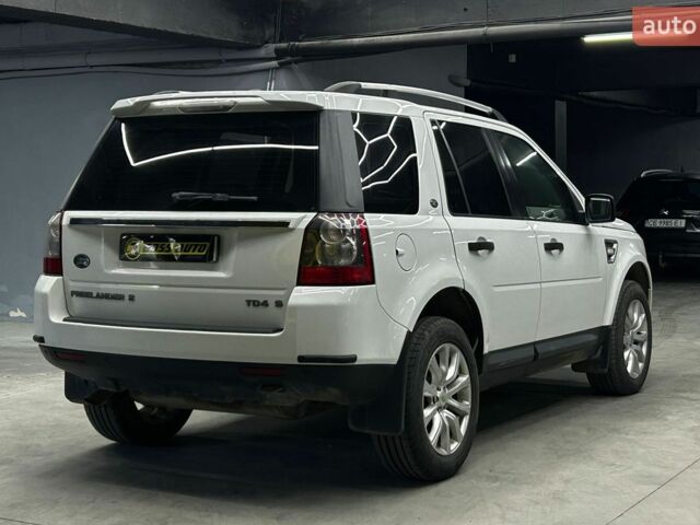 Білий Ленд Ровер Freelander, об'ємом двигуна 2.18 л та пробігом 207 тис. км за 11300 $, фото 8 на Automoto.ua