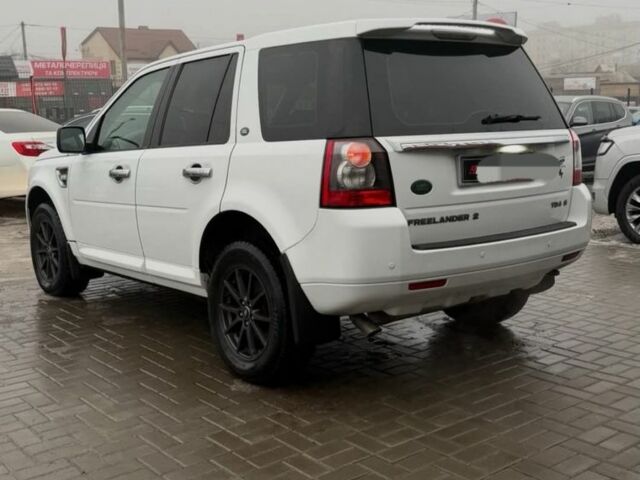 Белый Ленд Ровер Фрилендер, объемом двигателя 2.2 л и пробегом 297 тыс. км за 11000 $, фото 6 на Automoto.ua
