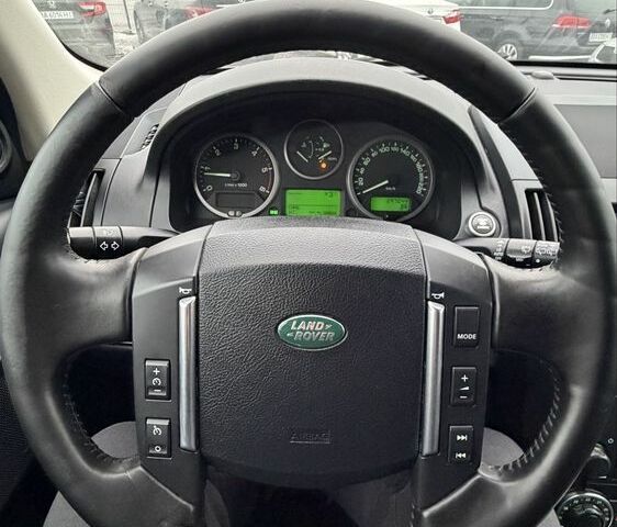 Белый Ленд Ровер Фрилендер, объемом двигателя 2.2 л и пробегом 297 тыс. км за 11000 $, фото 10 на Automoto.ua