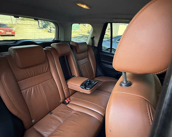 Білий Ленд Ровер Freelander, об'ємом двигуна 2.18 л та пробігом 170 тис. км за 12999 $, фото 4 на Automoto.ua