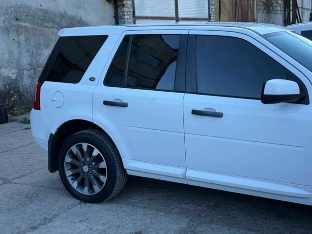 Білий Ленд Ровер Freelander, об'ємом двигуна 0 л та пробігом 175 тис. км за 12500 $, фото 2 на Automoto.ua