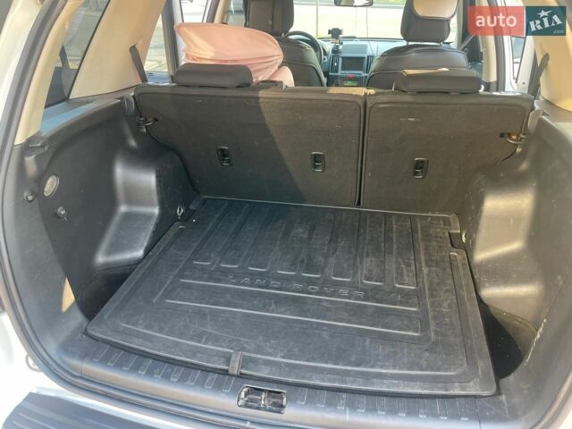 Білий Ленд Ровер Freelander, об'ємом двигуна 2.18 л та пробігом 350 тис. км за 11000 $, фото 25 на Automoto.ua