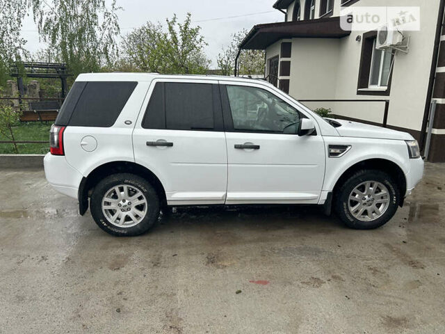 Білий Ленд Ровер Freelander, об'ємом двигуна 2.18 л та пробігом 200 тис. км за 12000 $, фото 12 на Automoto.ua