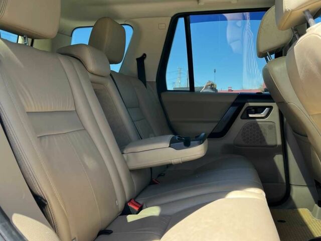 Білий Ленд Ровер Freelander, об'ємом двигуна 3.2 л та пробігом 198 тис. км за 13003 $, фото 22 на Automoto.ua