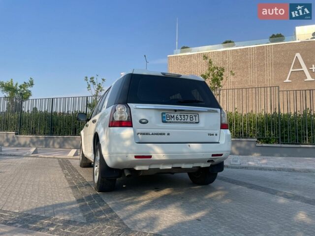 Білий Ленд Ровер Freelander, об'ємом двигуна 2.18 л та пробігом 350 тис. км за 11000 $, фото 11 на Automoto.ua