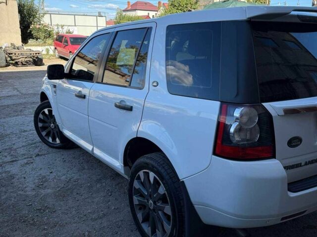 Білий Ленд Ровер Freelander, об'ємом двигуна 0 л та пробігом 175 тис. км за 11999 $, фото 3 на Automoto.ua
