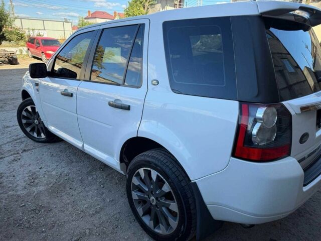 Білий Ленд Ровер Freelander, об'ємом двигуна 0 л та пробігом 175 тис. км за 12500 $, фото 4 на Automoto.ua