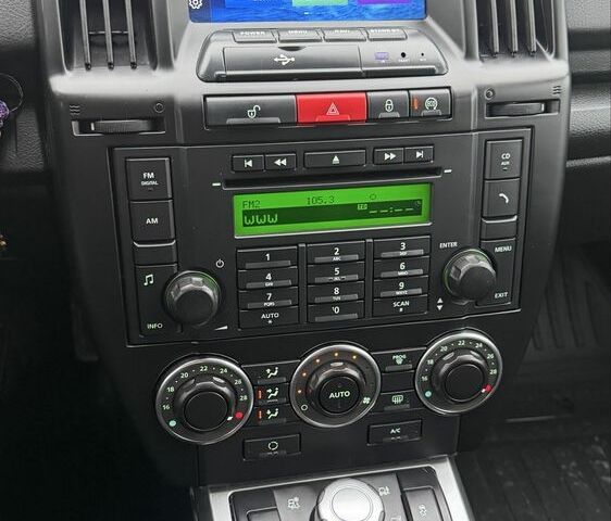 Білий Ленд Ровер Freelander, об'ємом двигуна 2.2 л та пробігом 297 тис. км за 11000 $, фото 12 на Automoto.ua