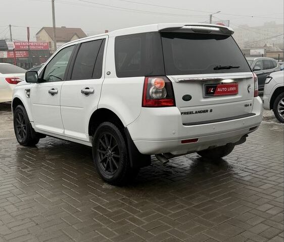 Белый Ленд Ровер Фрилендер, объемом двигателя 2.2 л и пробегом 297 тыс. км за 11000 $, фото 6 на Automoto.ua