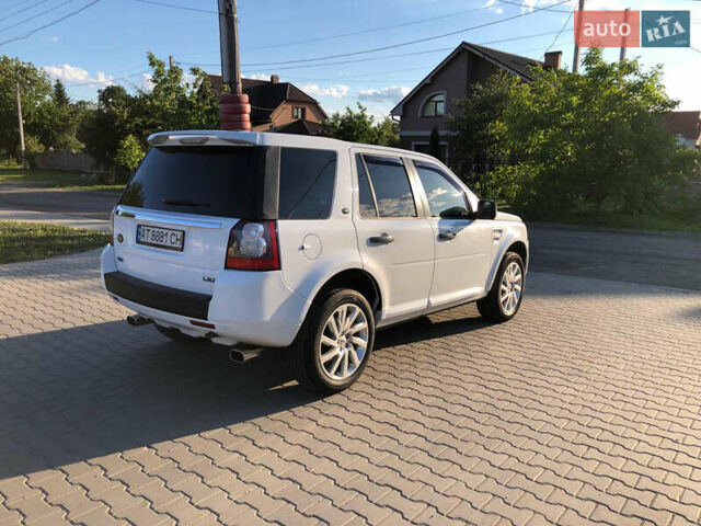 Білий Ленд Ровер Freelander, об'ємом двигуна 3.2 л та пробігом 165 тис. км за 13700 $, фото 14 на Automoto.ua