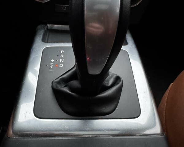 Білий Ленд Ровер Freelander, об'ємом двигуна 2 л та пробігом 115 тис. км за 15500 $, фото 35 на Automoto.ua