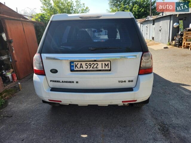 Білий Ленд Ровер Freelander, об'ємом двигуна 2.18 л та пробігом 173 тис. км за 12650 $, фото 4 на Automoto.ua