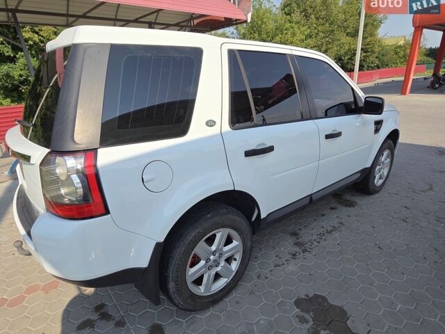 Білий Ленд Ровер Freelander, об'ємом двигуна 2.18 л та пробігом 232 тис. км за 11800 $, фото 2 на Automoto.ua