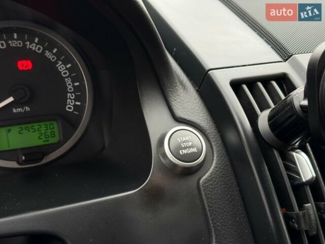 Білий Ленд Ровер Freelander, об'ємом двигуна 2.18 л та пробігом 295 тис. км за 13700 $, фото 18 на Automoto.ua