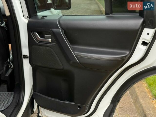 Білий Ленд Ровер Freelander, об'ємом двигуна 2.18 л та пробігом 295 тис. км за 13700 $, фото 22 на Automoto.ua