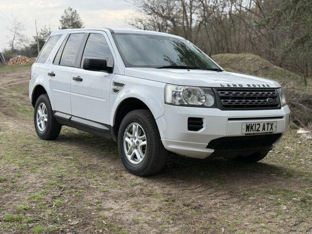 Белый Ленд Ровер Фрилендер, объемом двигателя 2.2 л и пробегом 225 тыс. км за 5000 $, фото 2 на Automoto.ua