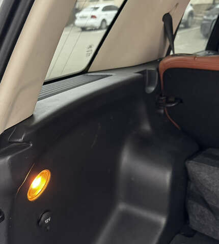 Білий Ленд Ровер Freelander, об'ємом двигуна 2 л та пробігом 115 тис. км за 15500 $, фото 18 на Automoto.ua