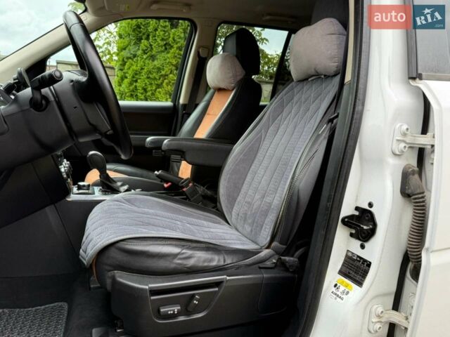 Білий Ленд Ровер Freelander, об'ємом двигуна 2.18 л та пробігом 295 тис. км за 13700 $, фото 11 на Automoto.ua