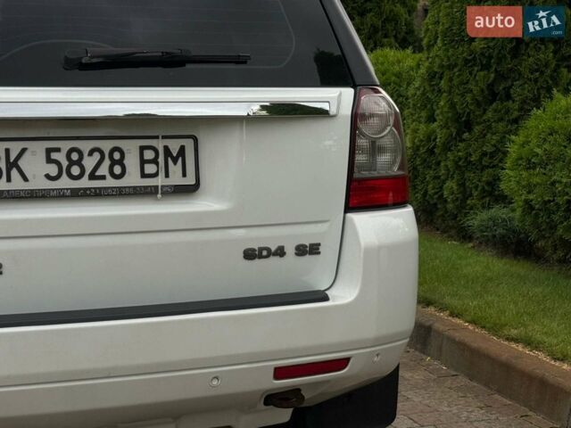 Білий Ленд Ровер Freelander, об'ємом двигуна 2.18 л та пробігом 295 тис. км за 13700 $, фото 44 на Automoto.ua