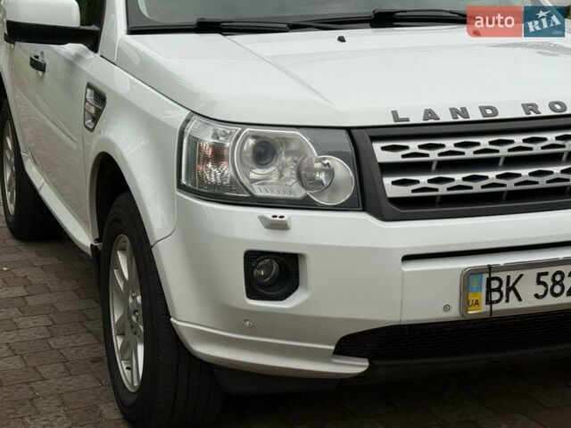 Білий Ленд Ровер Freelander, об'ємом двигуна 2.18 л та пробігом 295 тис. км за 13700 $, фото 52 на Automoto.ua