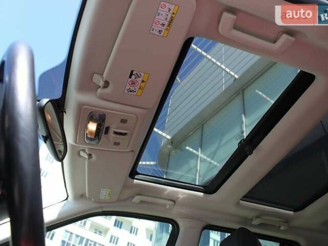 Білий Ленд Ровер Freelander, об'ємом двигуна 2 л та пробігом 117 тис. км за 12800 $, фото 6 на Automoto.ua