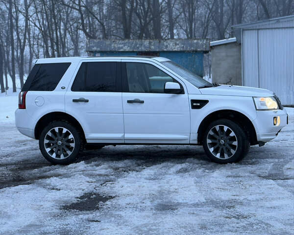 Білий Ленд Ровер Freelander, об'ємом двигуна 2.18 л та пробігом 235 тис. км за 14499 $, фото 4 на Automoto.ua