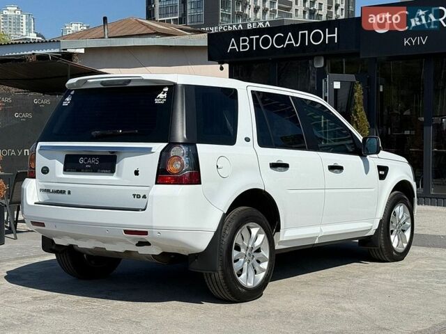 Білий Ленд Ровер Freelander, об'ємом двигуна 2.18 л та пробігом 211 тис. км за 12500 $, фото 4 на Automoto.ua