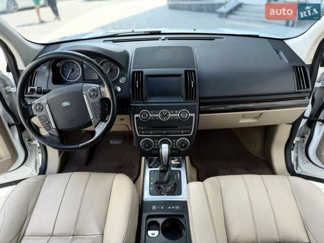 Білий Ленд Ровер Freelander, об'ємом двигуна 2 л та пробігом 268 тис. км за 9300 $, фото 15 на Automoto.ua