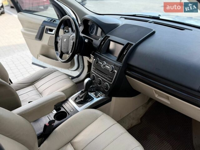 Білий Ленд Ровер Freelander, об'ємом двигуна 2 л та пробігом 268 тис. км за 9300 $, фото 11 на Automoto.ua
