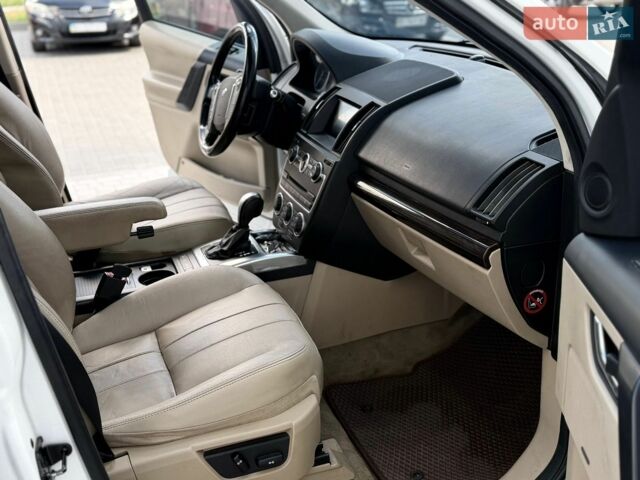 Білий Ленд Ровер Freelander, об'ємом двигуна 2 л та пробігом 268 тис. км за 9300 $, фото 10 на Automoto.ua