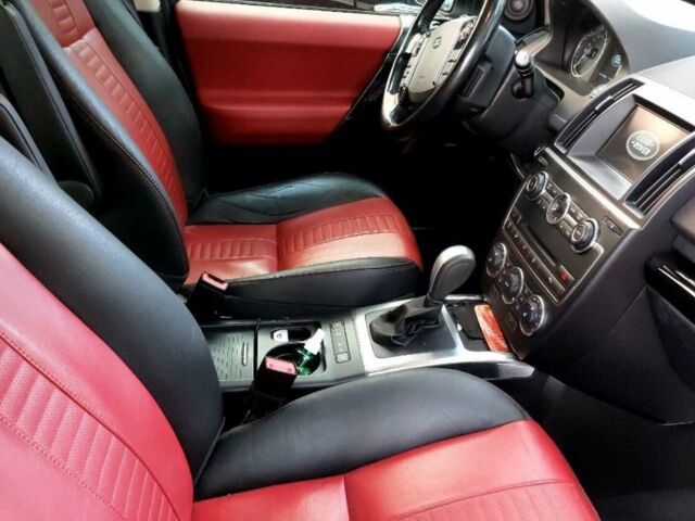 Білий Ленд Ровер Freelander, об'ємом двигуна 2 л та пробігом 117 тис. км за 12800 $, фото 5 на Automoto.ua