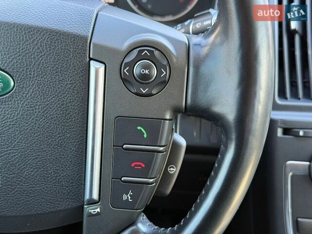 Білий Ленд Ровер Freelander, об'ємом двигуна 2.18 л та пробігом 211 тис. км за 12500 $, фото 19 на Automoto.ua