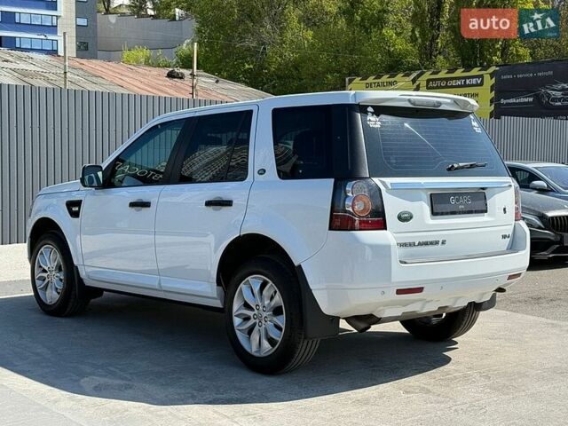 Білий Ленд Ровер Freelander, об'ємом двигуна 2.18 л та пробігом 211 тис. км за 12500 $, фото 6 на Automoto.ua