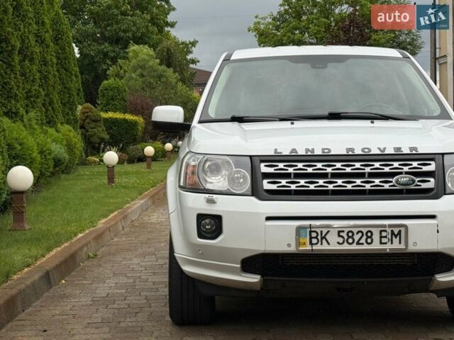 Білий Ленд Ровер Freelander, об'ємом двигуна 2.18 л та пробігом 295 тис. км за 13700 $, фото 49 на Automoto.ua