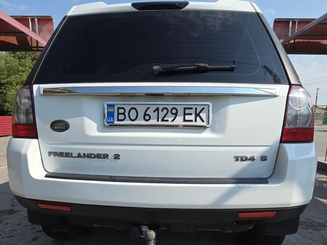 Білий Ленд Ровер Freelander, об'ємом двигуна 2.18 л та пробігом 232 тис. км за 11800 $, фото 4 на Automoto.ua