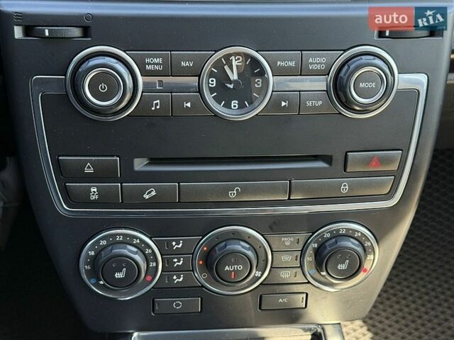 Білий Ленд Ровер Freelander, об'ємом двигуна 2.18 л та пробігом 211 тис. км за 12500 $, фото 22 на Automoto.ua