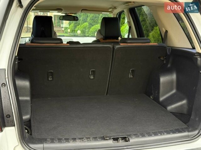 Білий Ленд Ровер Freelander, об'ємом двигуна 2.18 л та пробігом 295 тис. км за 13700 $, фото 31 на Automoto.ua