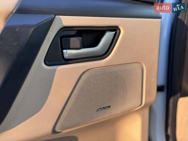 Білий Ленд Ровер Freelander, об'ємом двигуна 2.18 л та пробігом 235 тис. км за 14499 $, фото 11 на Automoto.ua