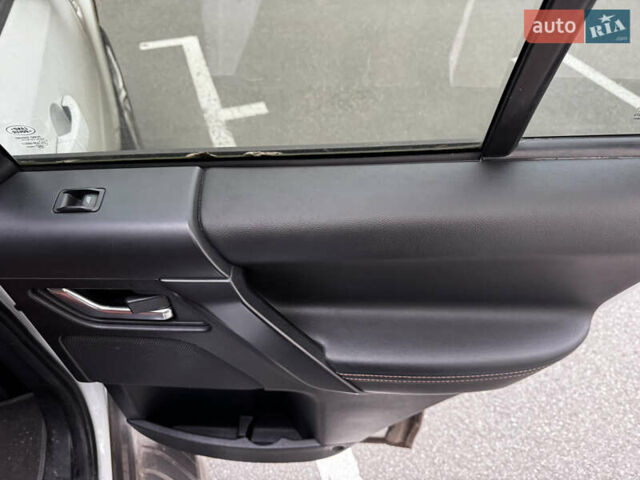 Білий Ленд Ровер Freelander, об'ємом двигуна 2 л та пробігом 115 тис. км за 15500 $, фото 14 на Automoto.ua