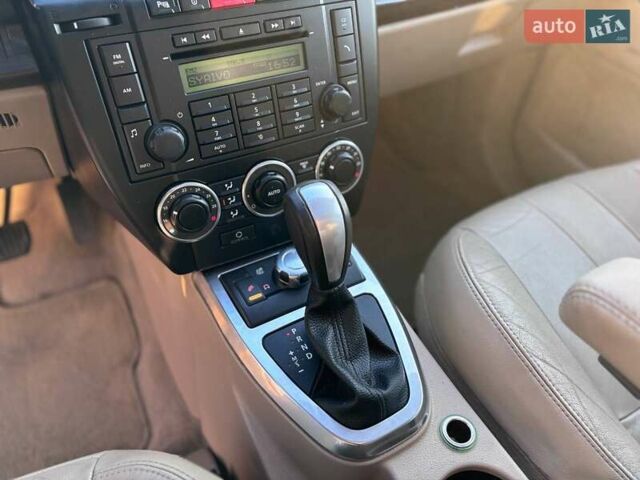 Білий Ленд Ровер Freelander, об'ємом двигуна 2.18 л та пробігом 235 тис. км за 14499 $, фото 17 на Automoto.ua