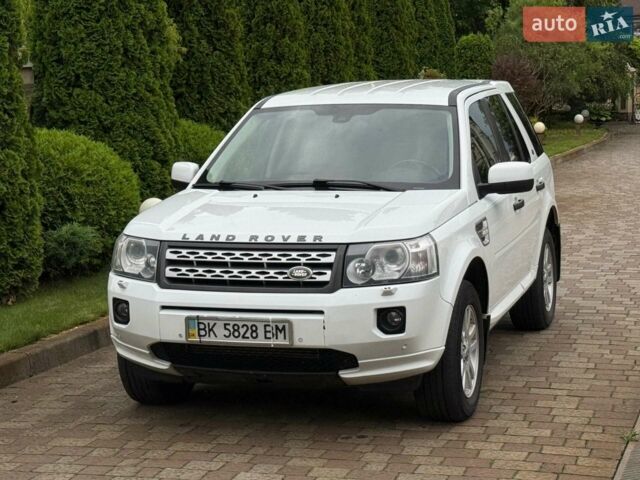 Білий Ленд Ровер Freelander, об'ємом двигуна 2.18 л та пробігом 295 тис. км за 13700 $, фото 1 на Automoto.ua