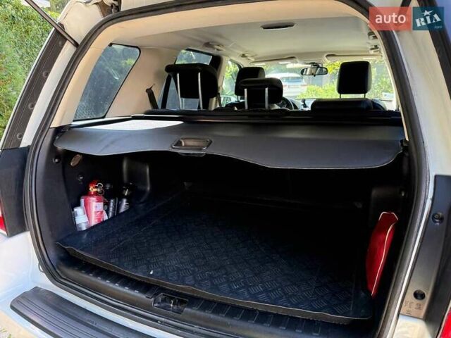 Білий Ленд Ровер Freelander, об'ємом двигуна 2.18 л та пробігом 180 тис. км за 14500 $, фото 14 на Automoto.ua