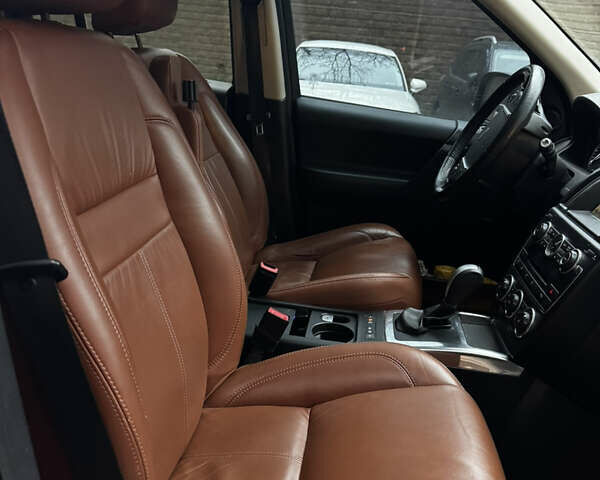 Білий Ленд Ровер Freelander, об'ємом двигуна 2 л та пробігом 115 тис. км за 15500 $, фото 38 на Automoto.ua