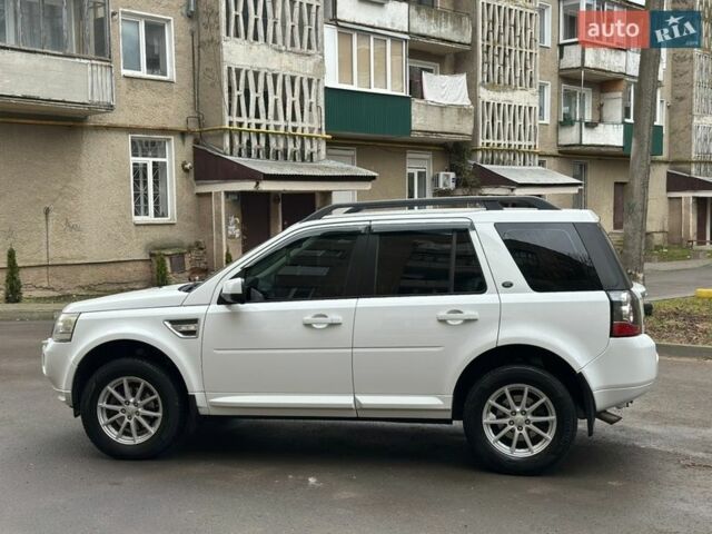 Белый Ленд Ровер Фрилендер, объемом двигателя 2.18 л и пробегом 275 тыс. км за 14200 $, фото 8 на Automoto.ua