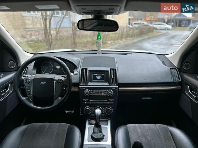 Белый Ленд Ровер Фрилендер, объемом двигателя 2.18 л и пробегом 275 тыс. км за 14200 $, фото 32 на Automoto.ua