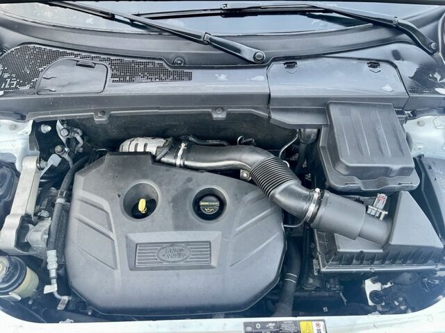 Белый Ленд Ровер Фрилендер, объемом двигателя 2 л и пробегом 200 тыс. км за 10900 $, фото 18 на Automoto.ua