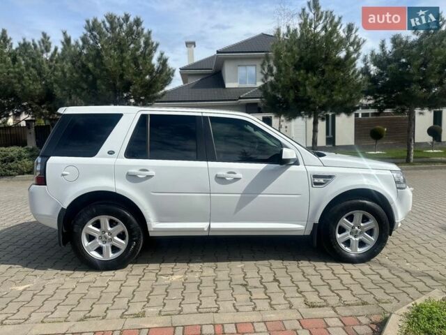 Білий Ленд Ровер Freelander, об'ємом двигуна 2.18 л та пробігом 97 тис. км за 14500 $, фото 3 на Automoto.ua