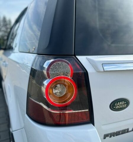 Білий Ленд Ровер Freelander, об'ємом двигуна 2.18 л та пробігом 275 тис. км за 14000 $, фото 12 на Automoto.ua